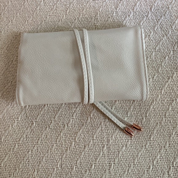 La beauté Soi makeup brush set with travel case new and never used - Picture 4 of 4